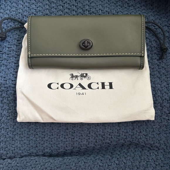 Coach 1941 Wallet In Glovetanned Leather - Picture 1 of 7
